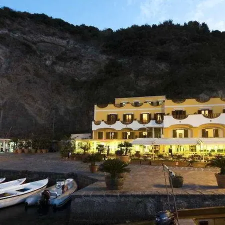 Conte Hotel 3*