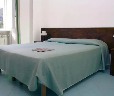 Conte 3* Ísquia