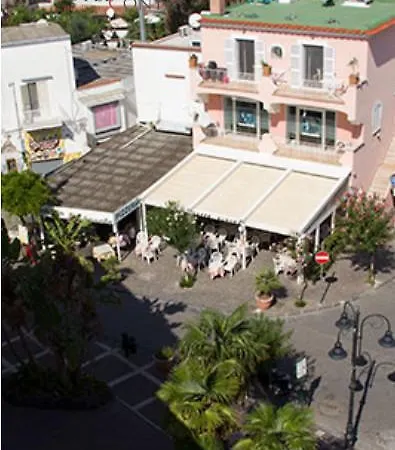 Conte 3* 이스키아