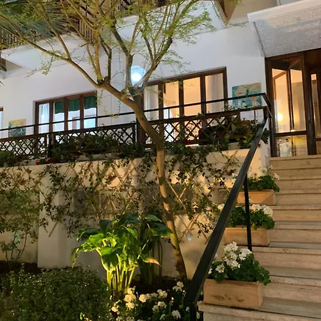 Conte 3* Isquia