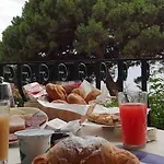 Conte イスキア島