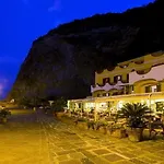 Conte イスキア島